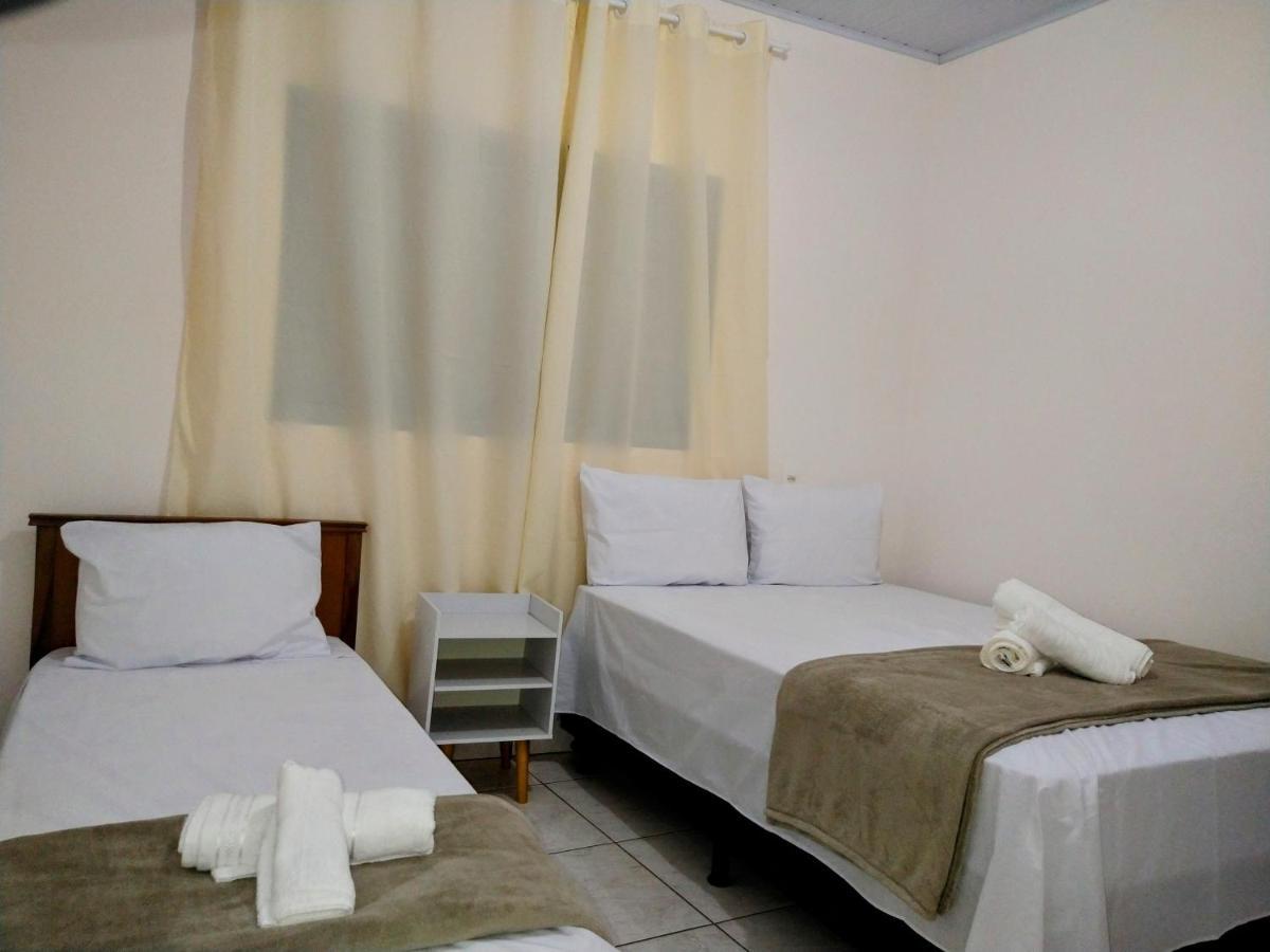 Pouso Isabella Hotel ปิเรนนอโปลิส ภายนอก รูปภาพ